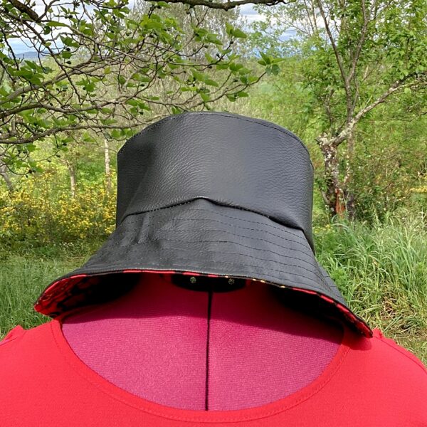 Bob - En noir et rouge – Image 2