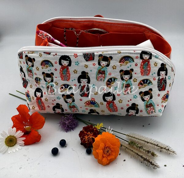 Trousse de toilette - poupée orange – Image 4