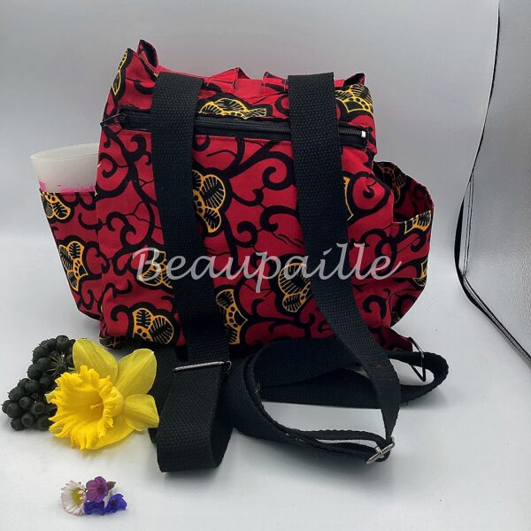 Sac à dos - En rouge et noir – Image 2
